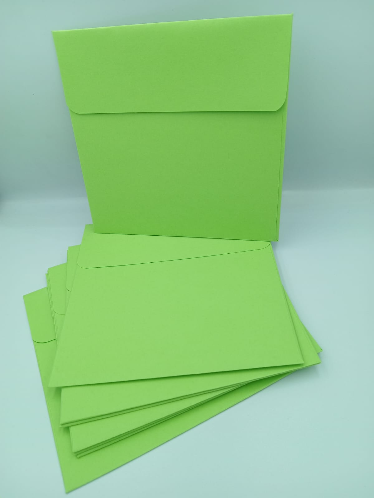 Enveloppe faite main carrée (145x145mm) - salade