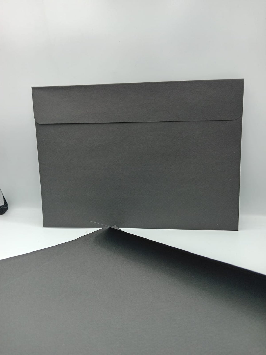 Enveloppe faite main С5 (229x162mm) - Noire