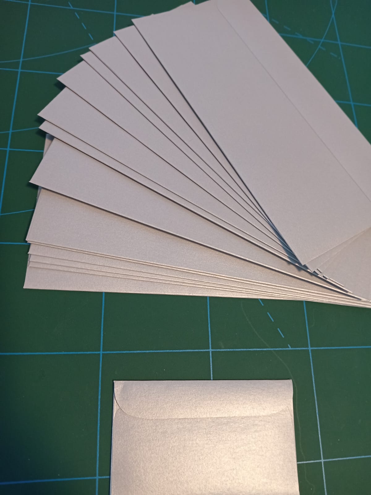 Enveloppe faite main 173x81mm - Аrgentée