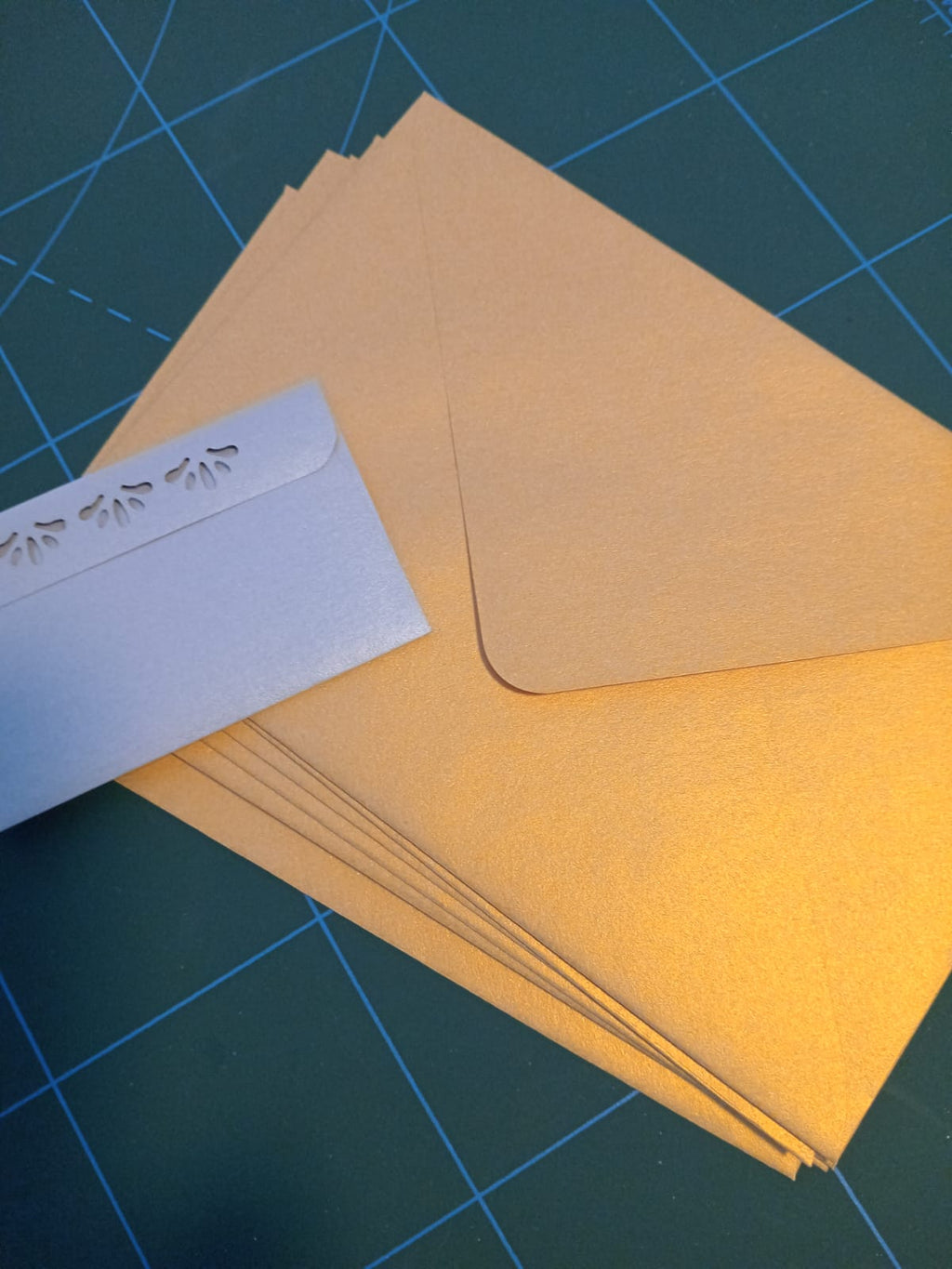 Enveloppe fait main C6 (114x162mm) - Dorée